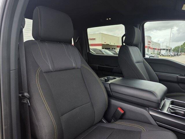 Used 2025 Iconic Silver Metallic Ford STX image 31