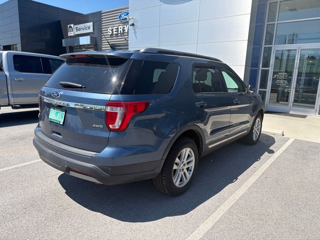 Used 2019 Blue Metallic Ford XLT image 7