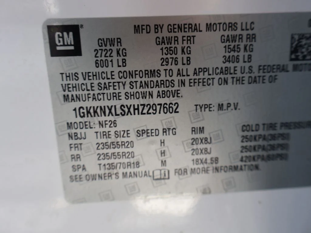 Used 2017 White GMC Denali image 48