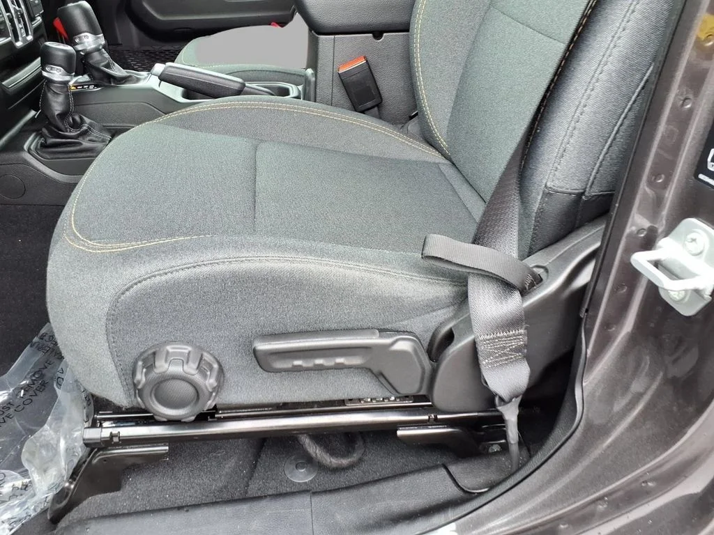 2025 Jeep Wrangler 4-Door Sport S - Photo 20