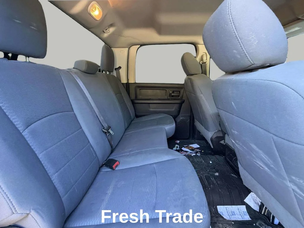 Used 2018 Bright Silver Clearcoat Metallic Ram Tradesman image 9