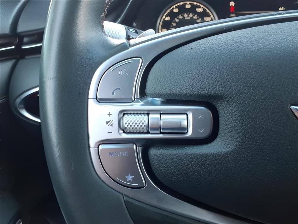 2022 GENESIS GV70 Standard - Photo 28