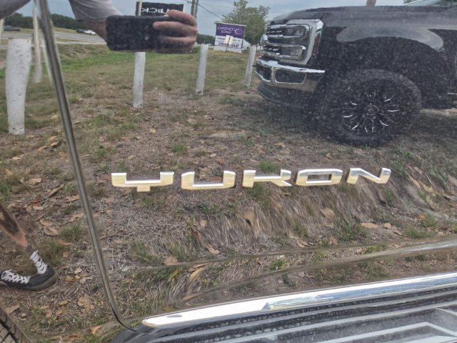 New 2026 Onyx Black GMC Elevation image 3