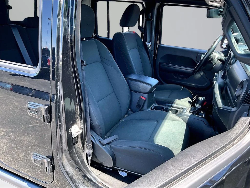 Used 2022 Black Jeep Willys image 7