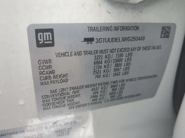 Used 2024 Summit White GMC SLT image 35