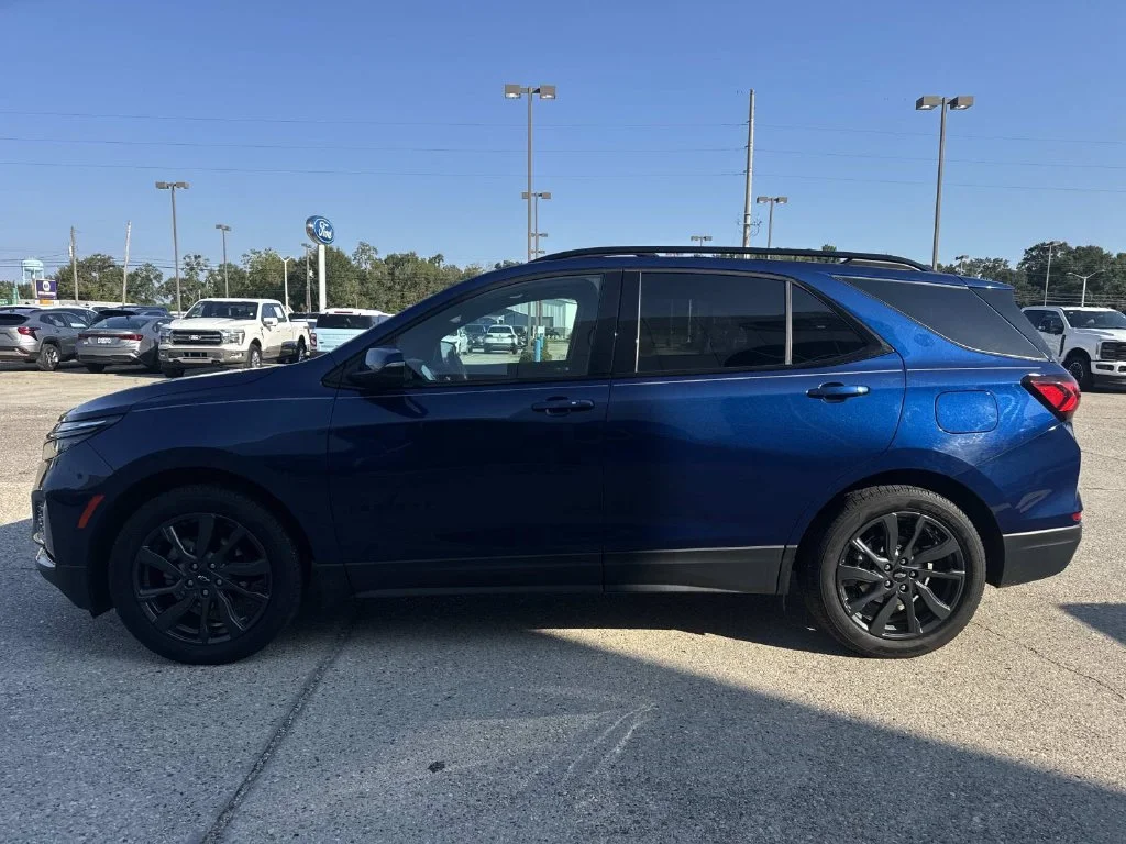 Used 2023 Blue Chevrolet RS image 9