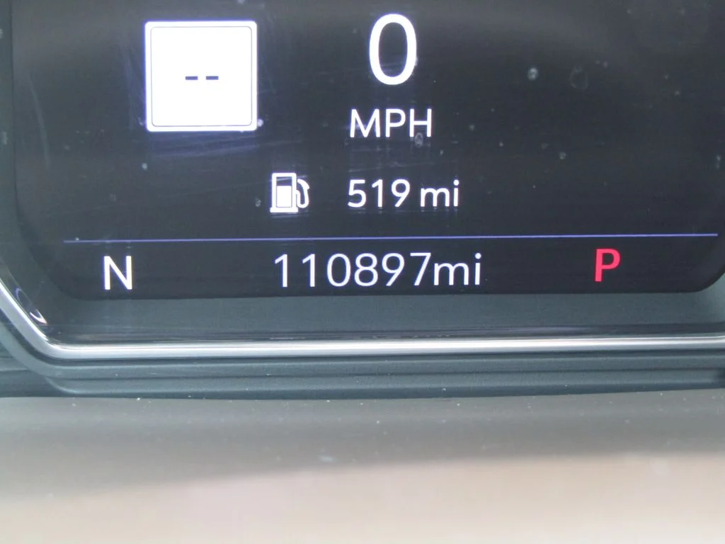Used 2023 Red GMC Denali image 35