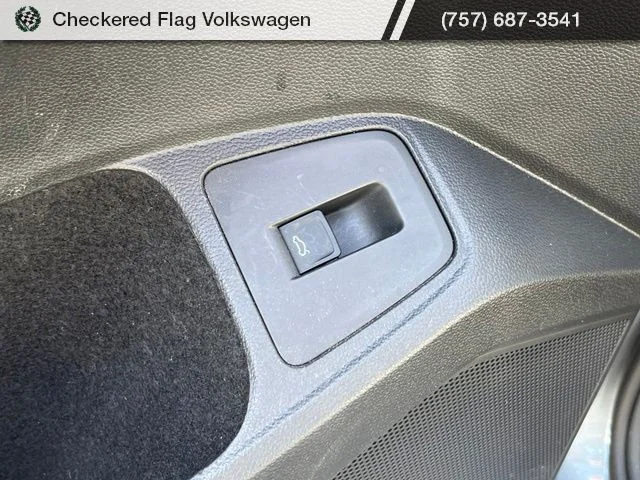 Used 2019 Platinum Gray Metallic Volkswagen 2.0T SEL 4Motion image 16