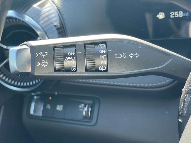 Used 2025 White Chevrolet LT image 21