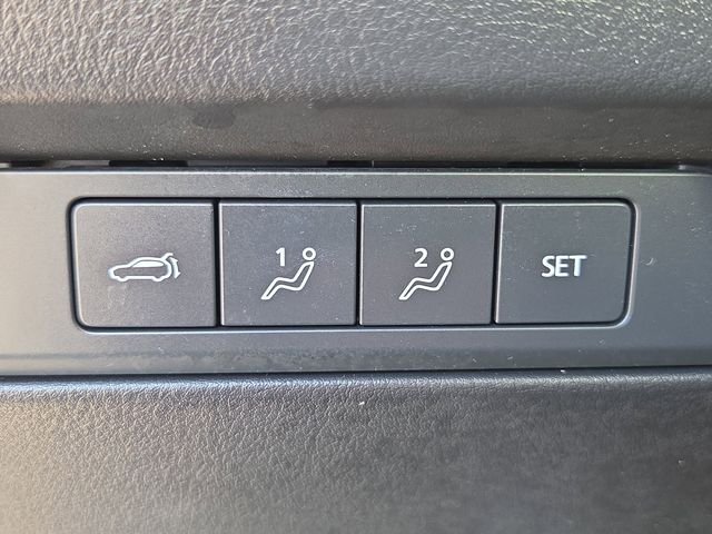 Used 2024 Platinum Mazda Premium Plus image 15