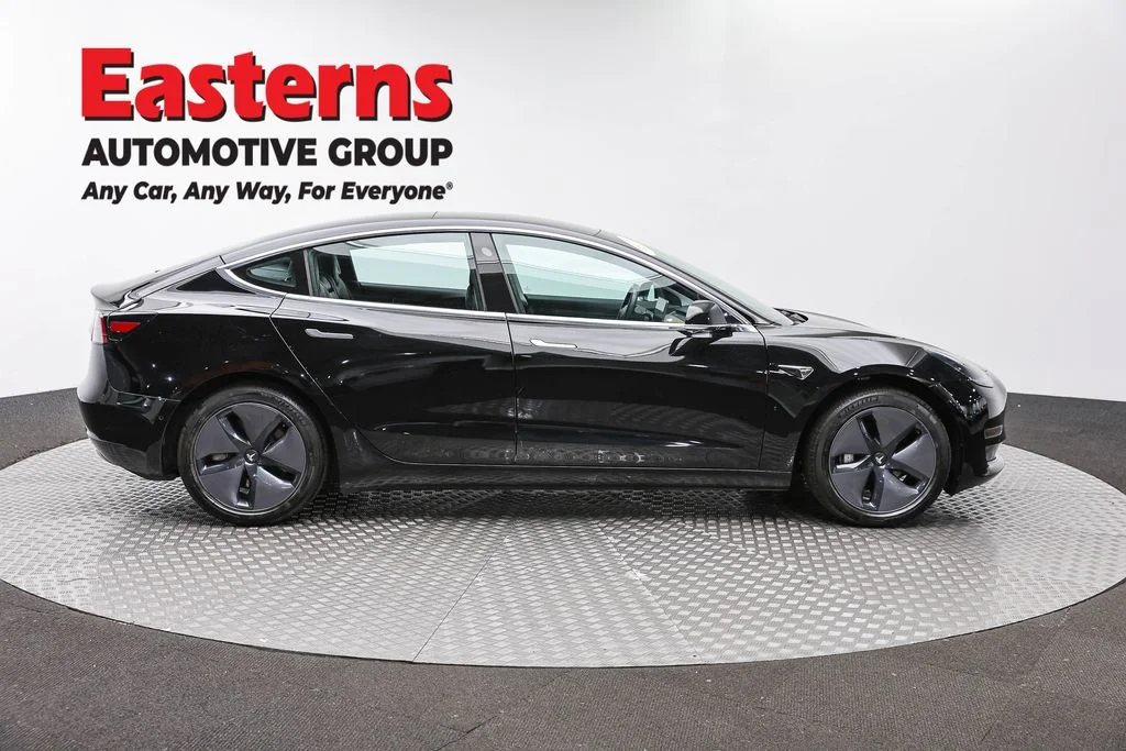 Used 2018 Black Tesla Long Range image 4