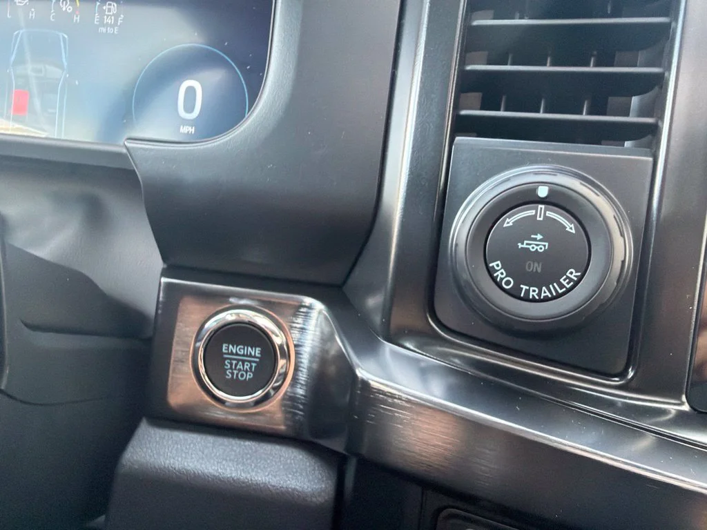 New 2027 Agate Black Metallic Ford F-350® Lariat® image 22