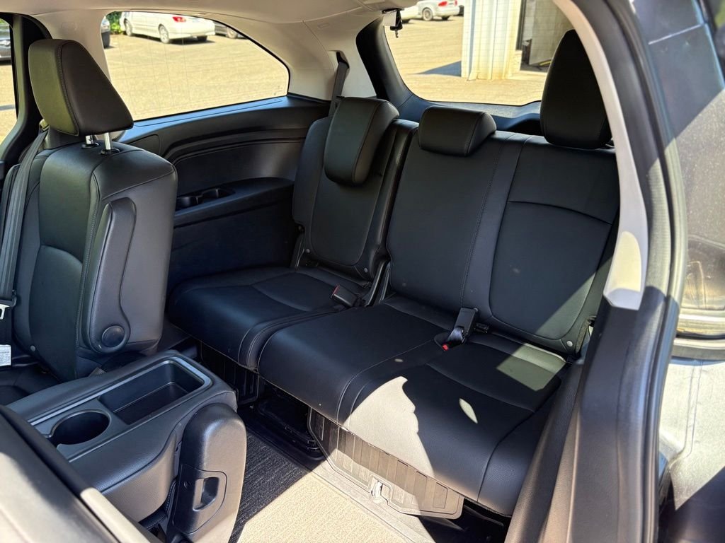 Used 2025 Modern Steel Metallic Honda EX-L image 23