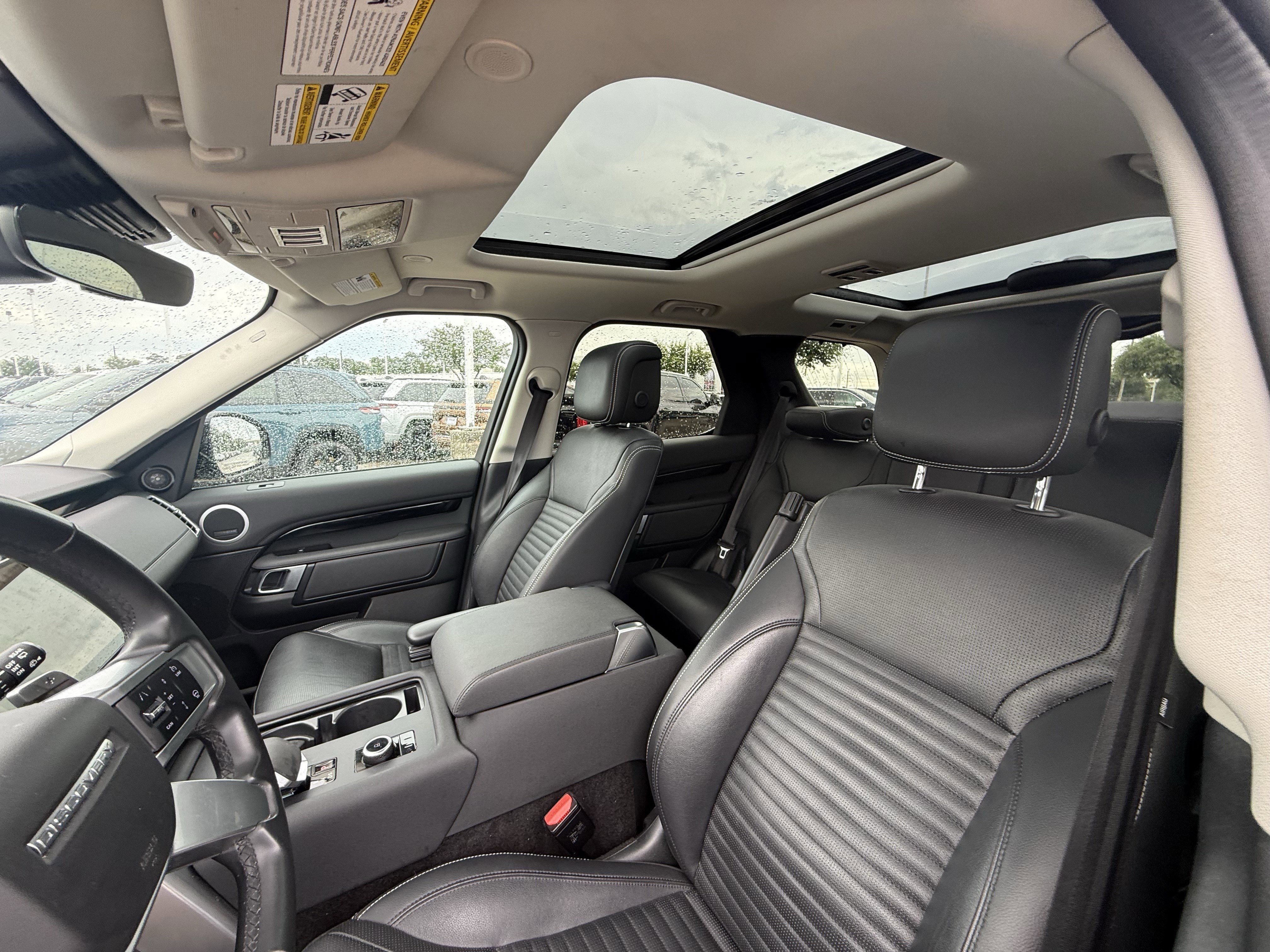 Used 2024 Black Land Rover S image 26