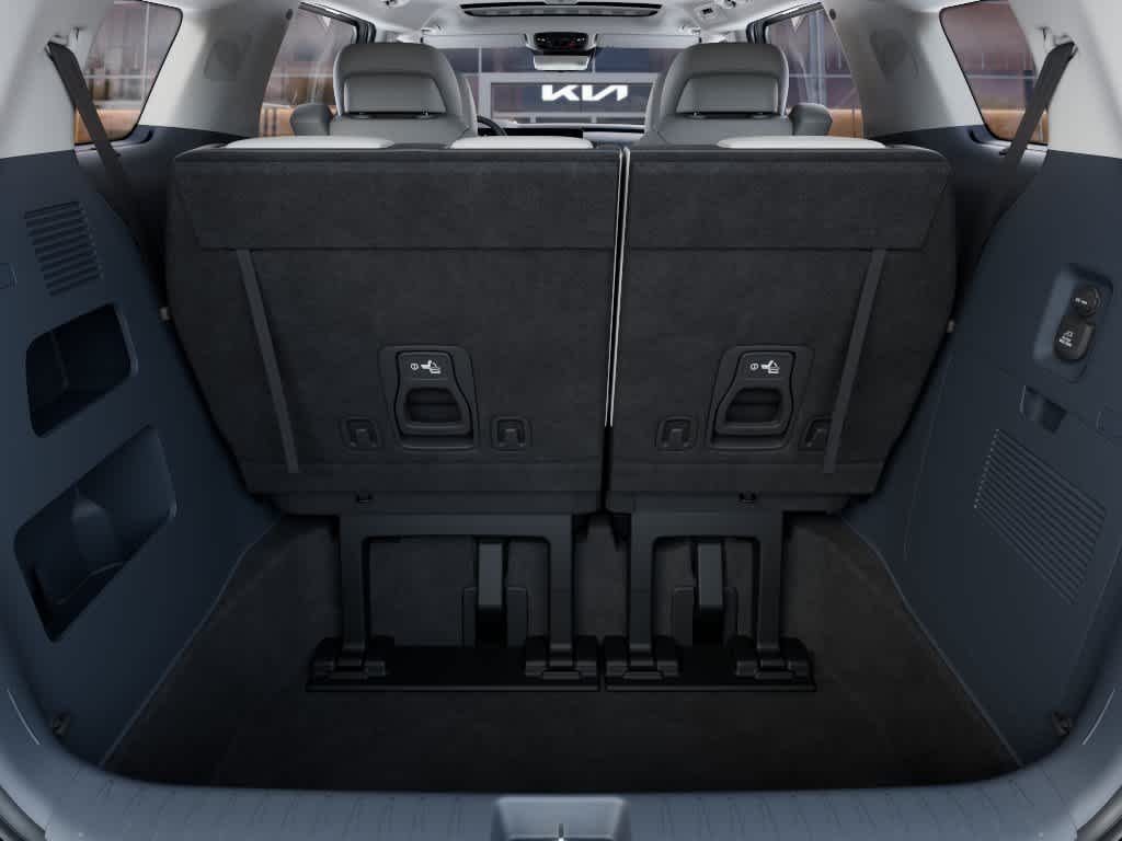 New 2026 Ceramic Silver Kia SX Prestige image 19