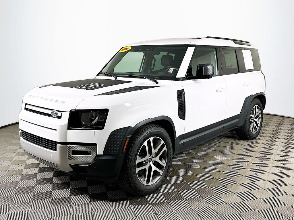 Certified Used 2025 Fuji White Land Rover S image 1