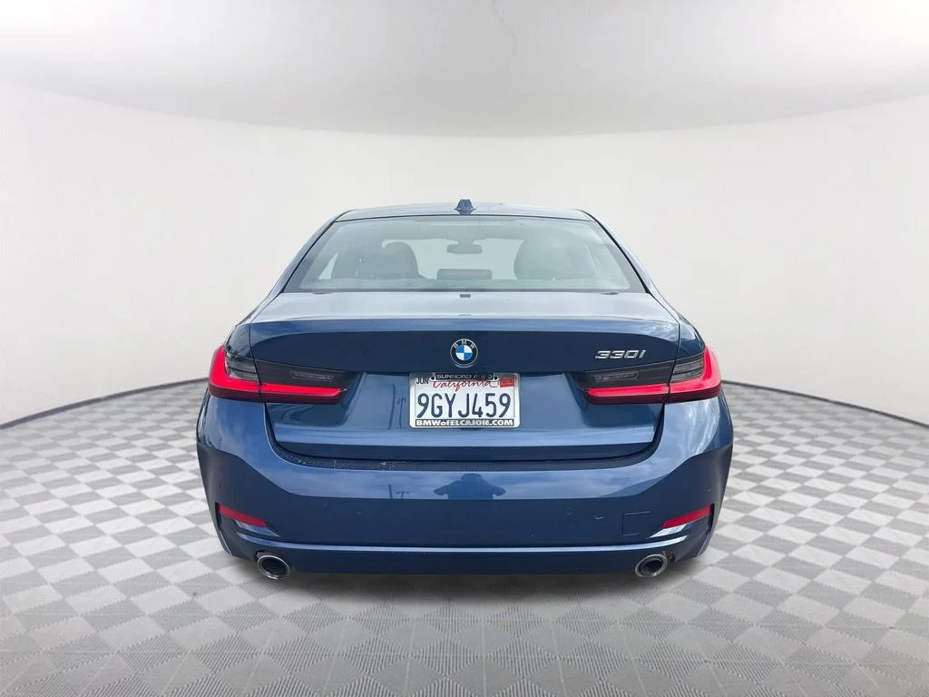 Used 2023 Blue BMW 330i image 5