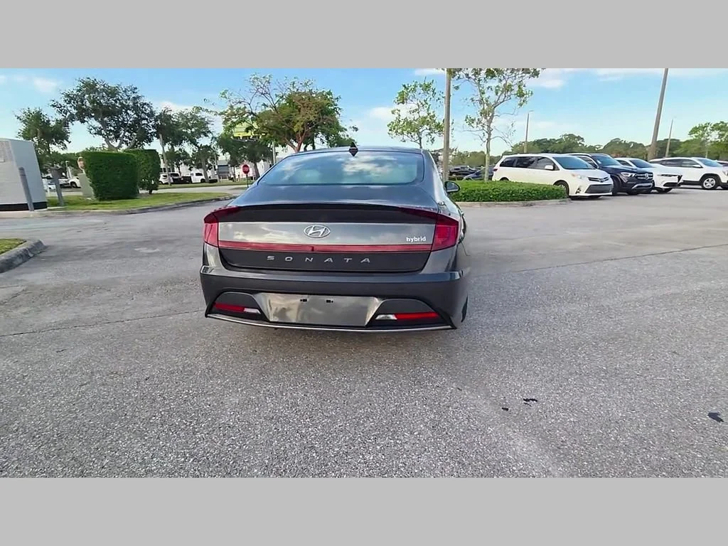 Used 2022 Portofino Gray Hyundai Limited image 37