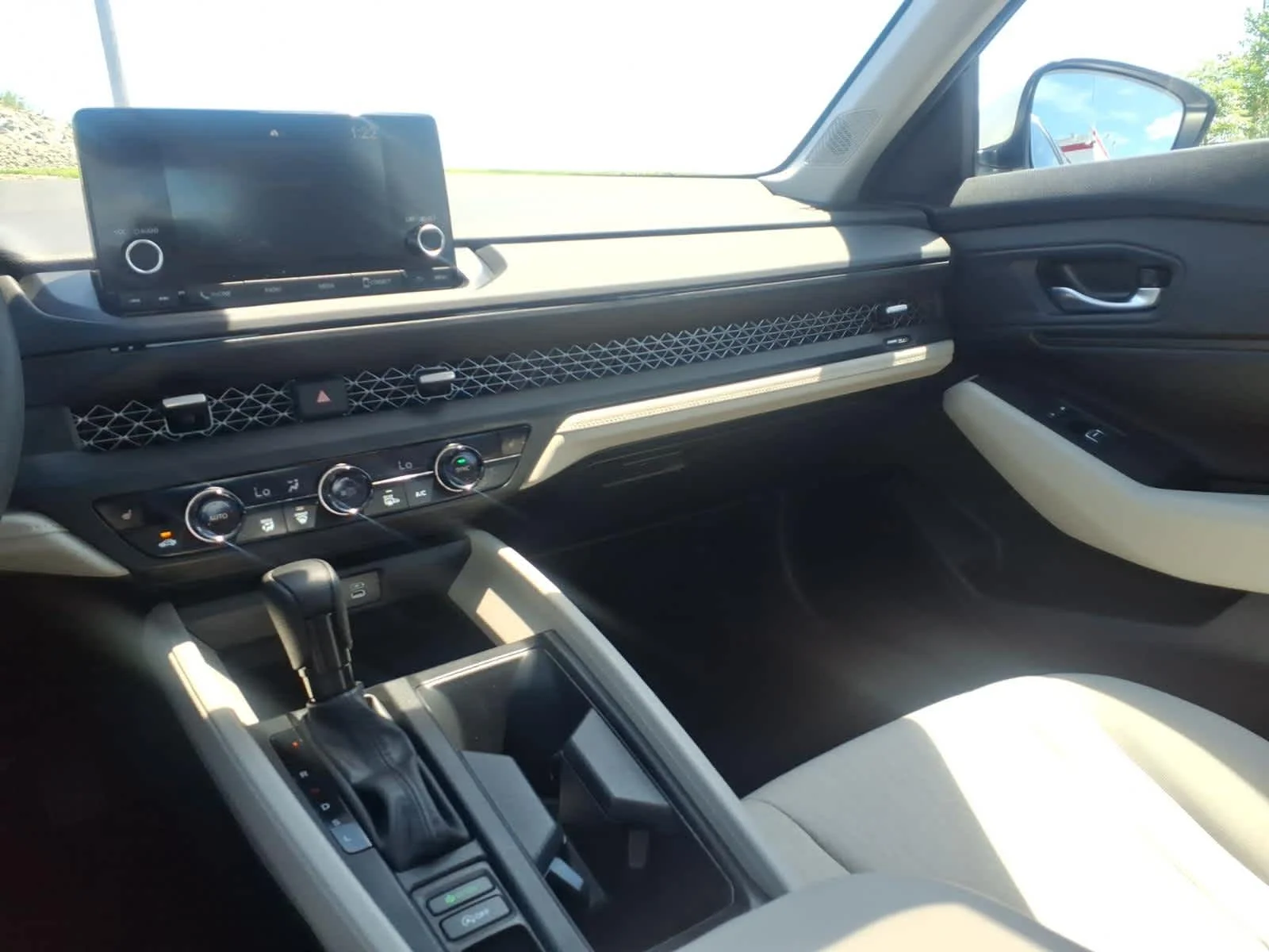 2023 Honda Accord EX - Photo 14