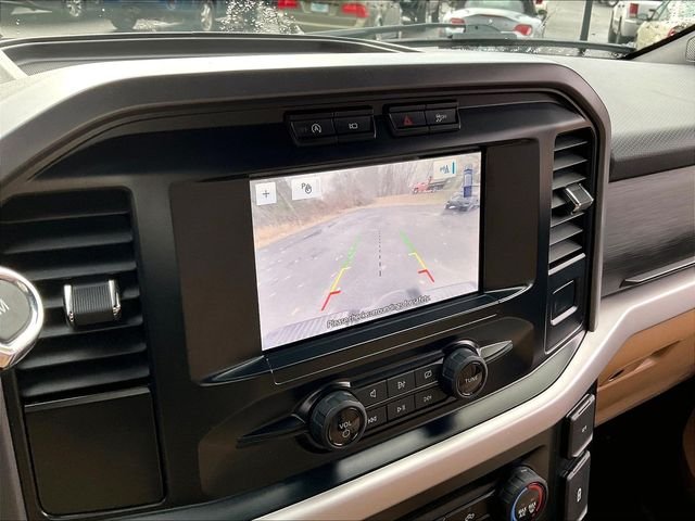 Used 2023 Black Ford XLT image 16