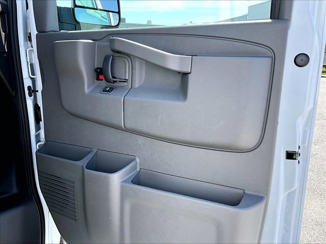 2026 Chevrolet Express Cargo Work Van - Photo 26