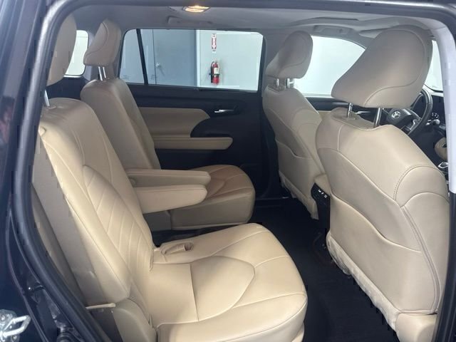 Used 2021 Brown Toyota XLE image 25
