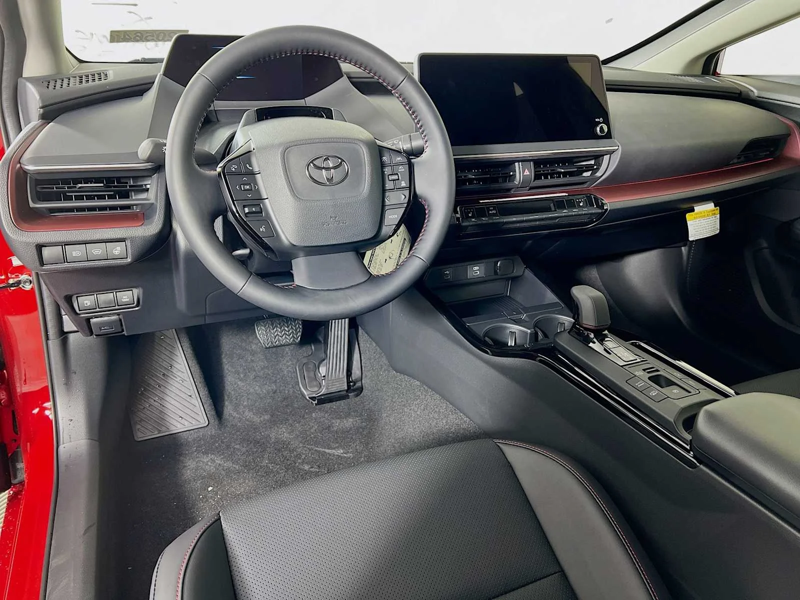 2026 Toyota Prius Plug-In Hybrid — photo 7