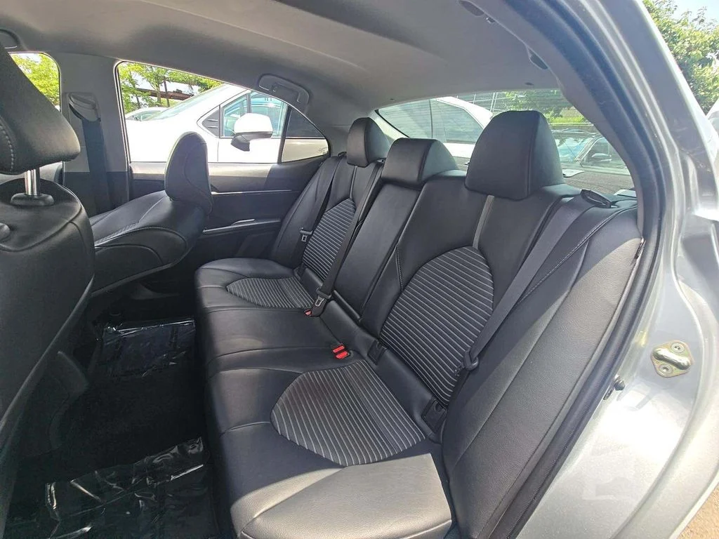 Used 2020 Silver Toyota  image 4