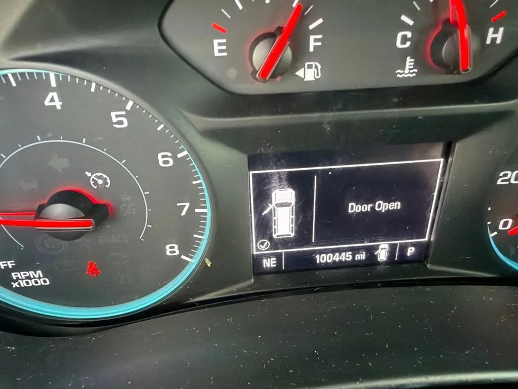 Used 2018 SUMMIT WHITE Chevrolet LS image 12