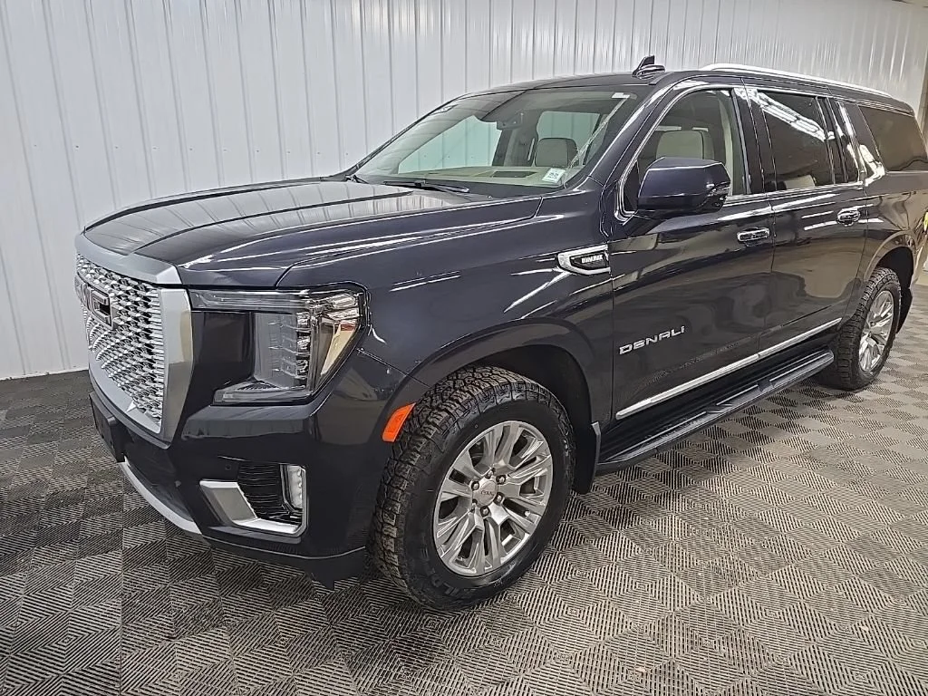 2023 GMC Yukon XL Denali - Photo 8
