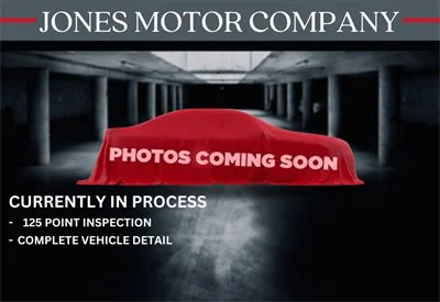 Used 2019 QUICKSILVER METALLIC GMC SLT image 1
