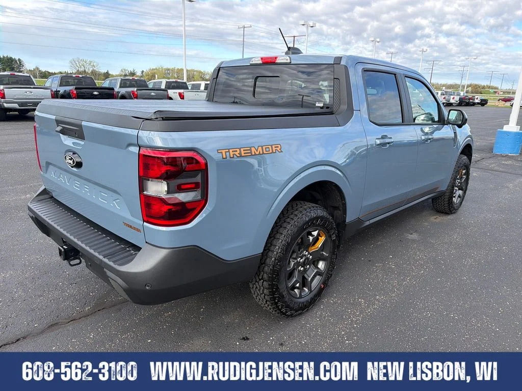 Used 2025 Gray Ford Tremor image 6