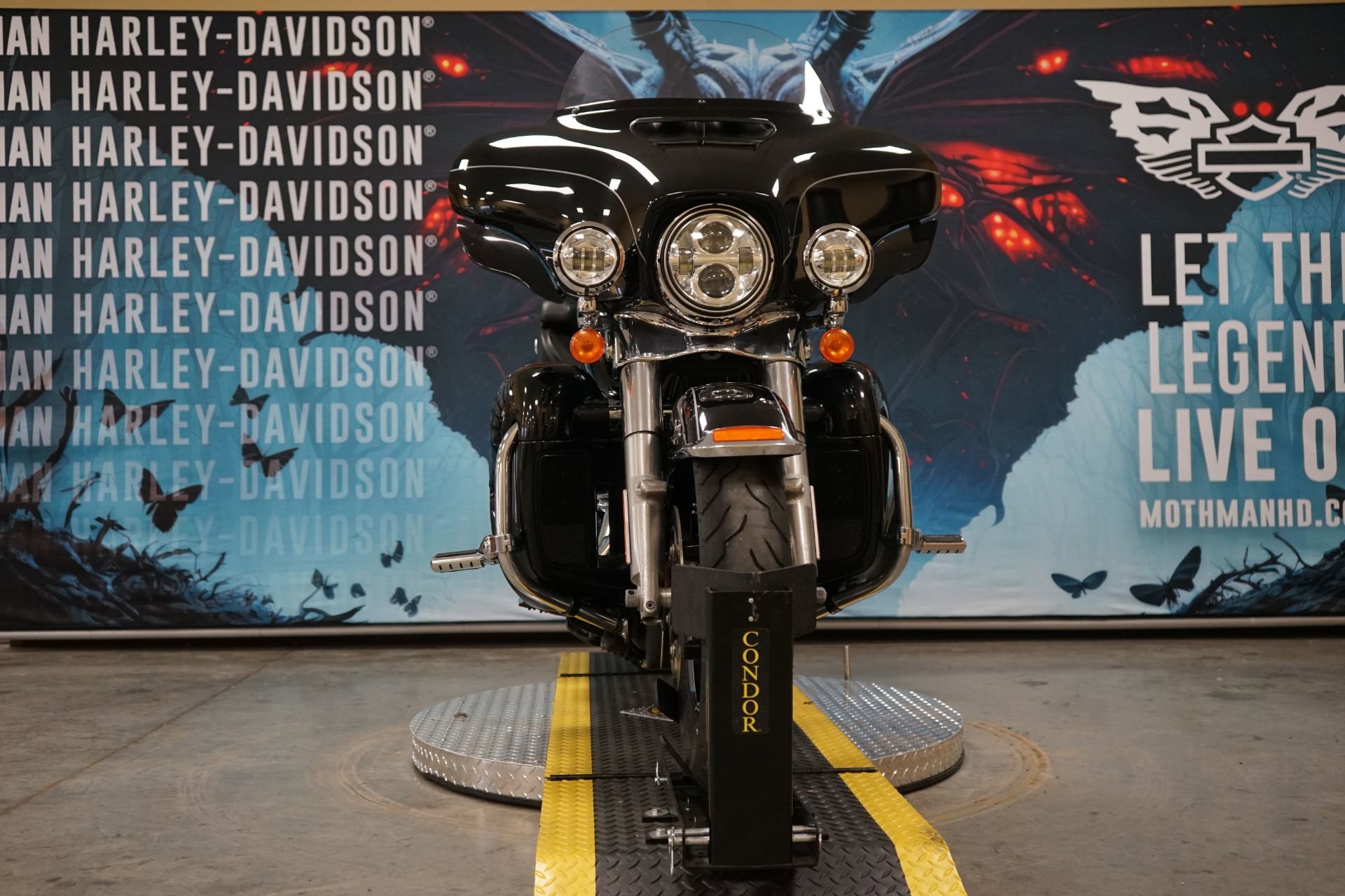 Used 2016 Vivid Black Harley-Davidson  image 3