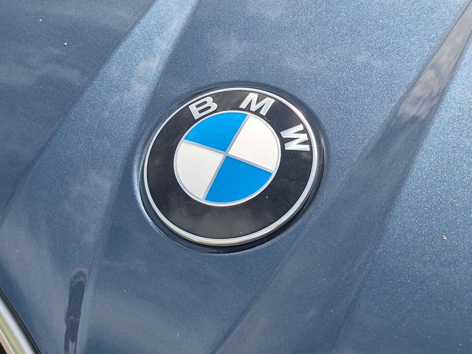 New 2026 Arctic Race Blue metallic BMW 30 xDrive image 11