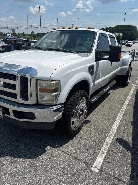 Used 2010  Ford XLT image 2