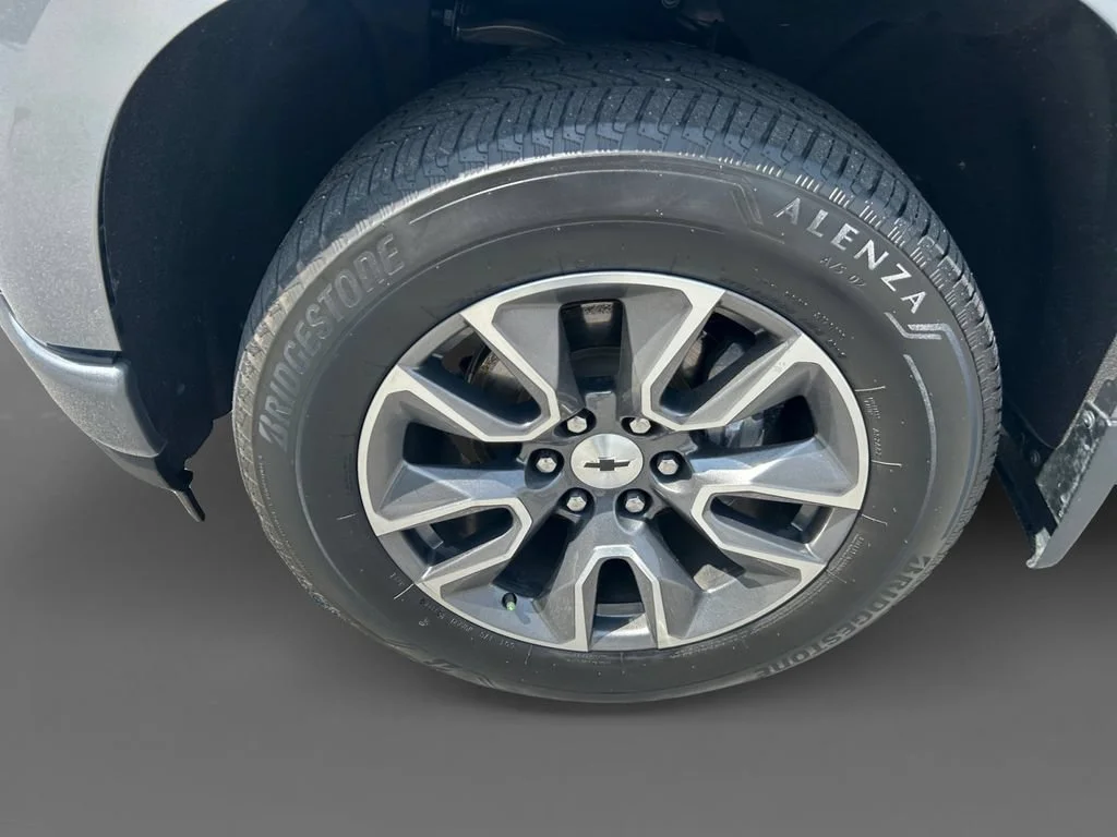 Used 2020 SATIN STEEL METALLIC Chevrolet RST image 10