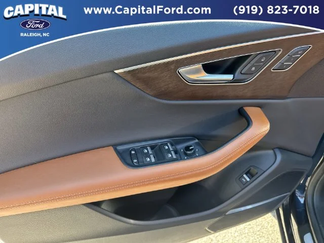 Used 2025  Audi 55 Prestige image 20