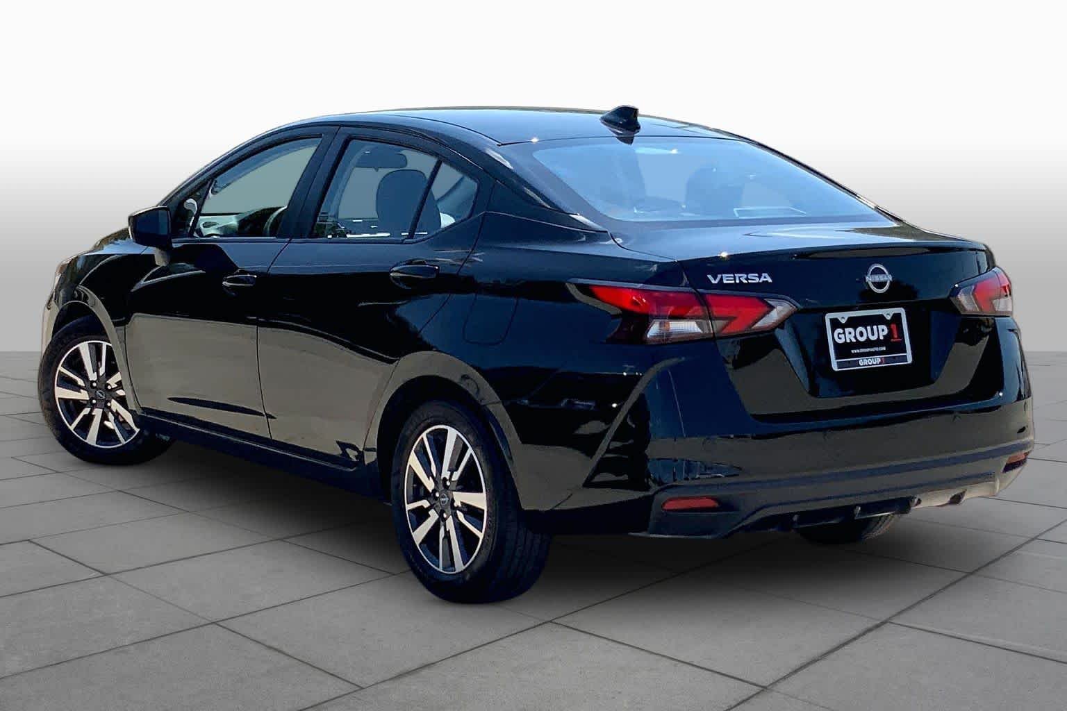 Used 2025 Super Black Nissan SV image 12