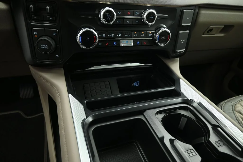 New 2026 White Ford Platinum image 14