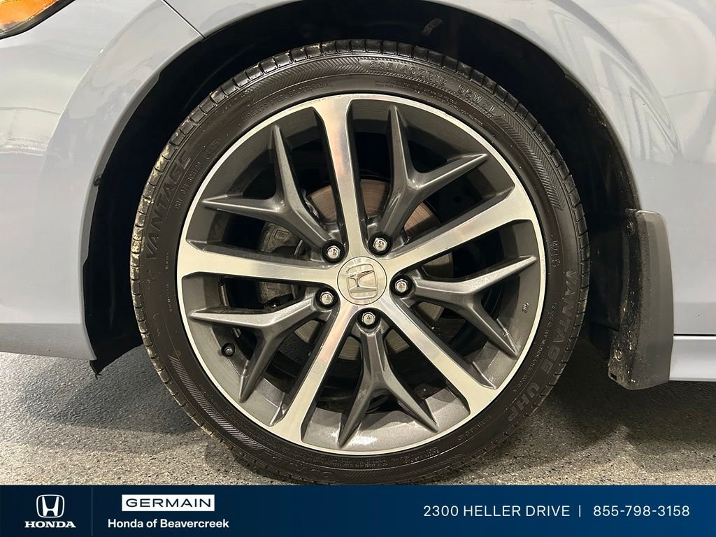 Used 2022 Sonic Gray Pearl Honda Touring image 13
