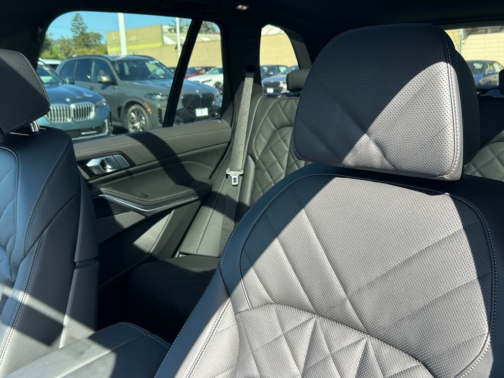New 2026 Black Sapphire Metallic BMW xDrive40i image 14