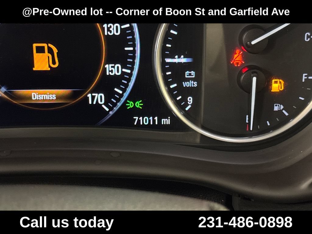 Used 2020 Summit White Buick Premium II image 22