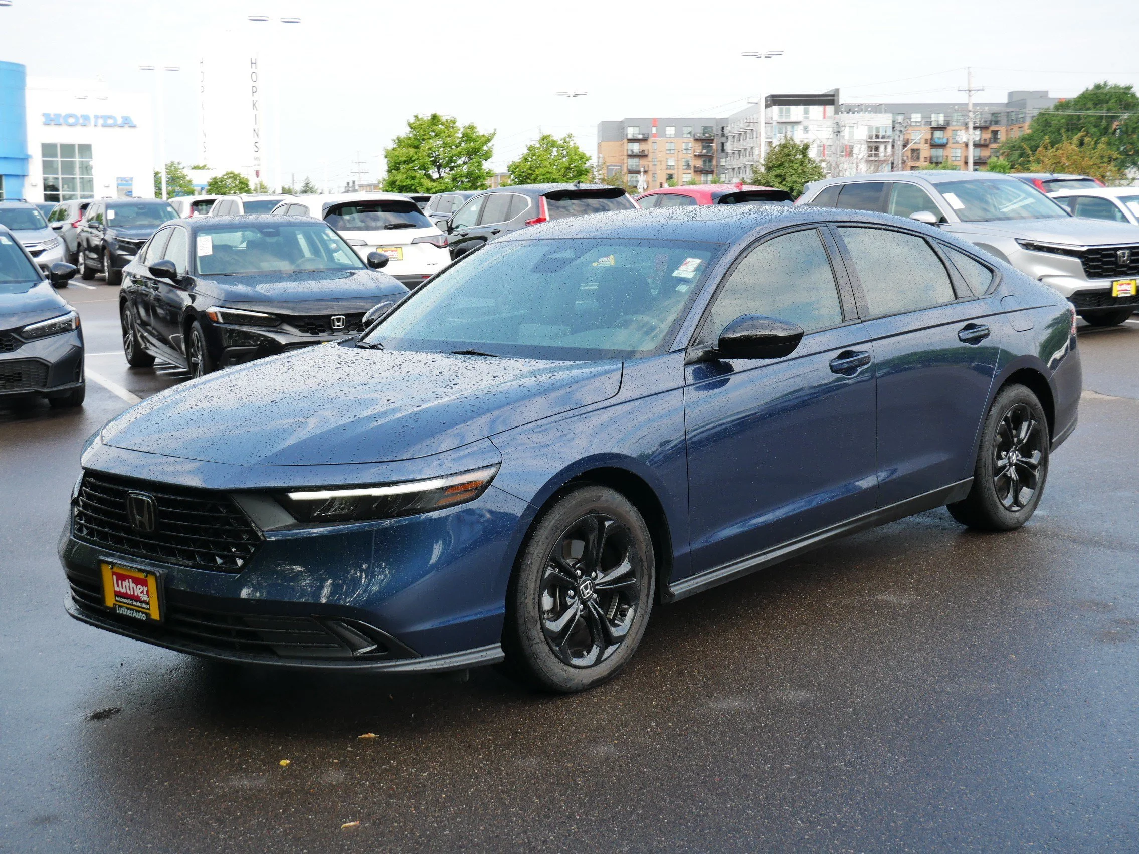 2025 Honda Accord SE - Photo 38
