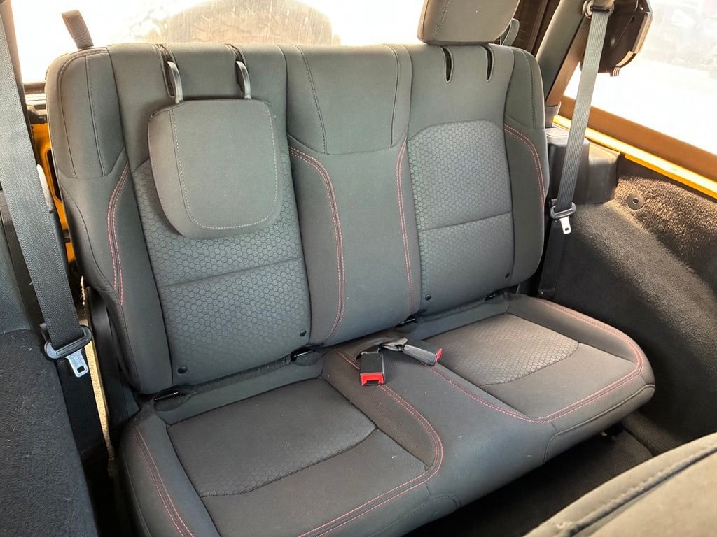 Used 2020  Jeep Rubicon image 44