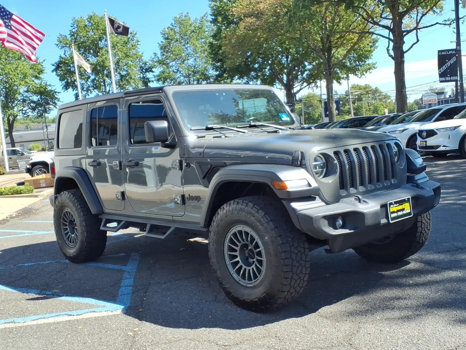 Used 2020 GRAY Jeep Sport S image 3