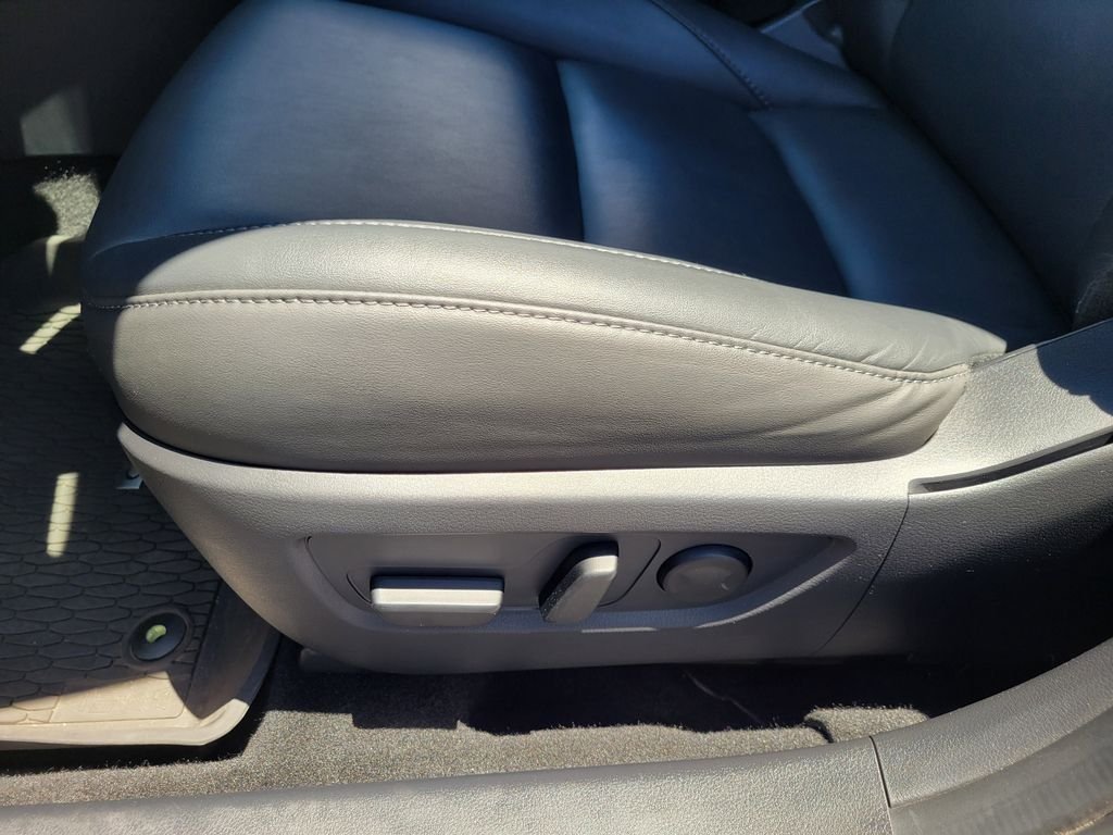 Used 2024 Platinum Quartz Metallic Mazda 2.5 S Preferred Package image 21