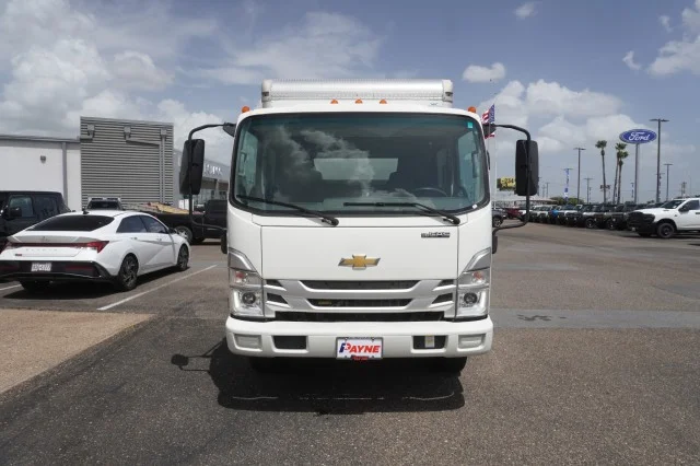 Used 2024 Arc White Chevrolet 1WT image 2