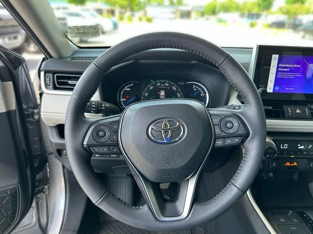 Used 2024 Silver Toyota XLE Premium image 15