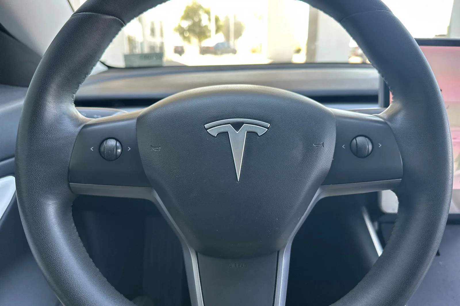 Used 2019 White Tesla Mid Range image 22