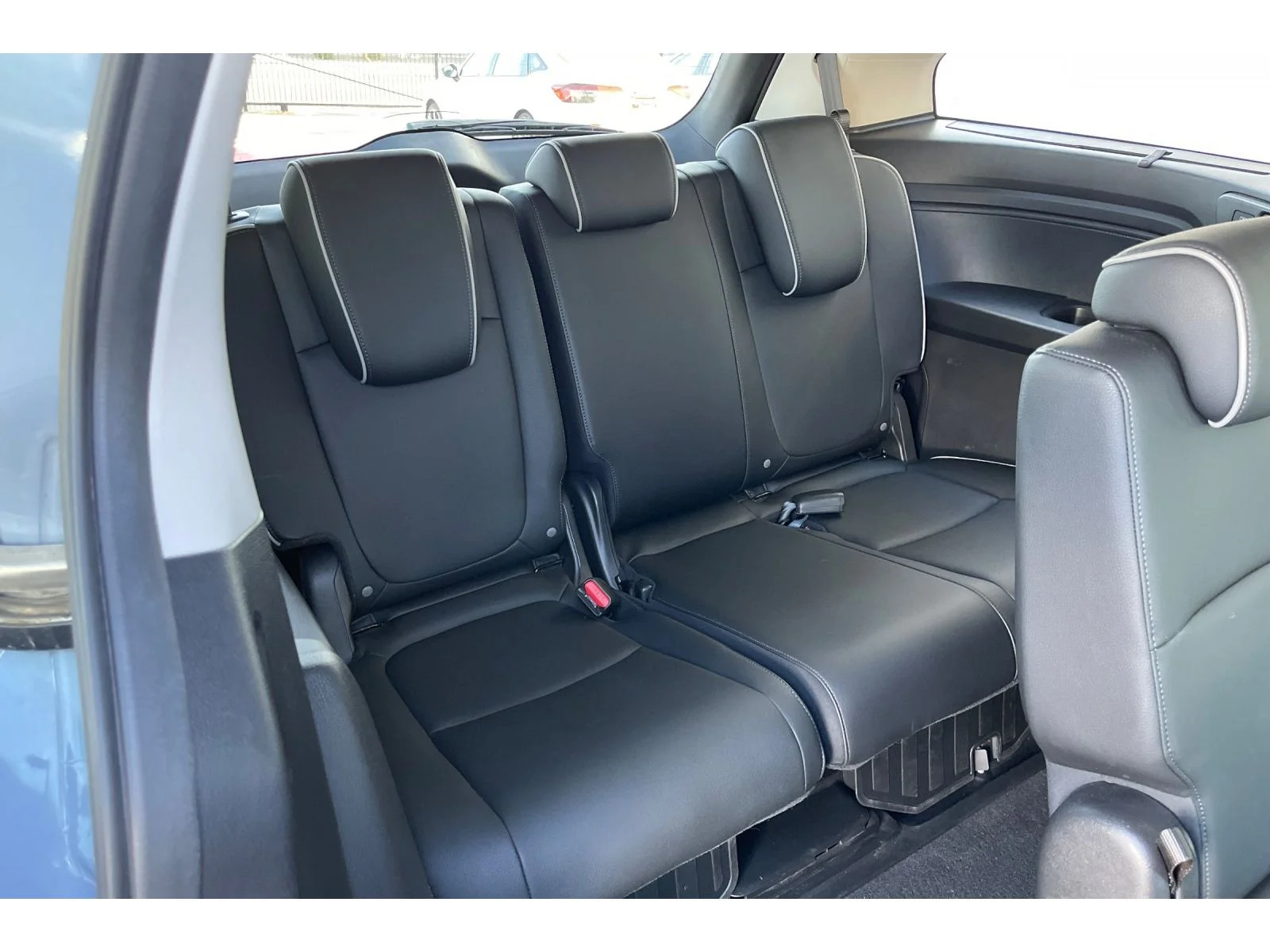 Used 2025 SONIC GRAY PEARL Honda Touring image 18